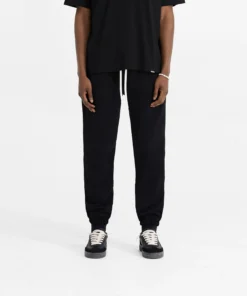 INITIAL CUFFED BLACK SWEATPANT